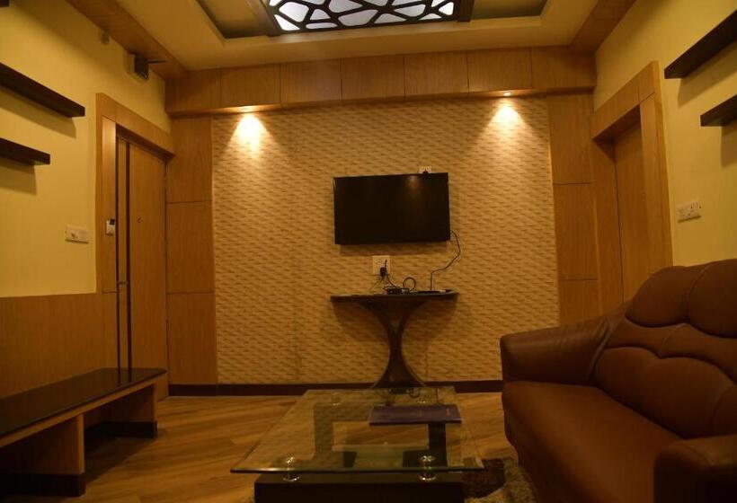 スイート, Sonar Tori Agartala