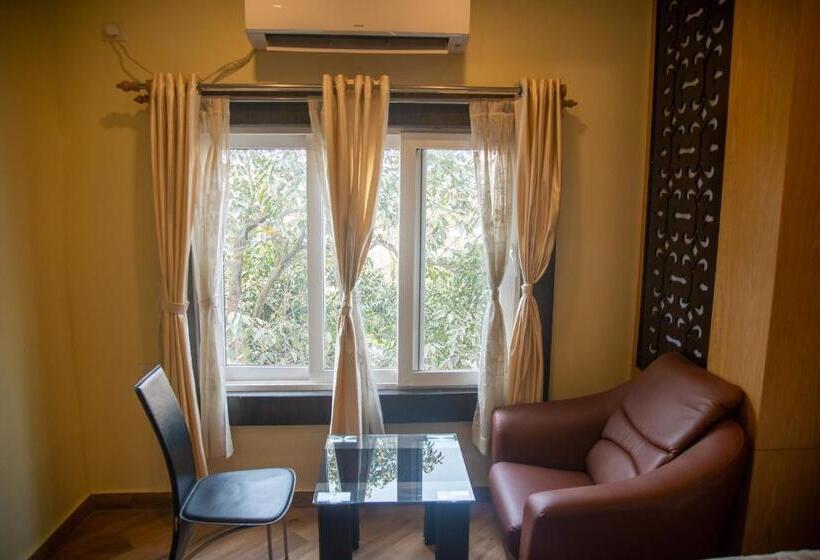 スイート, Sonar Tori Agartala