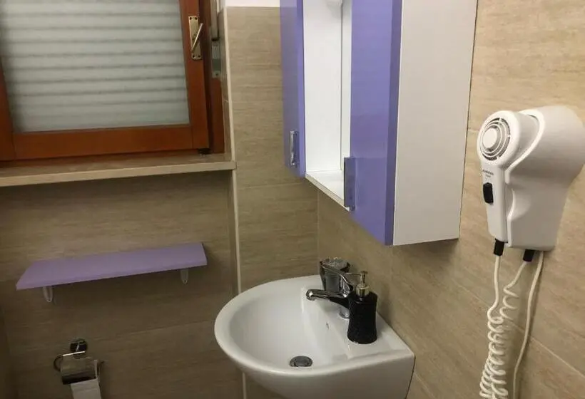 Comfort-huone, Il Giardino Di Adriana B&b