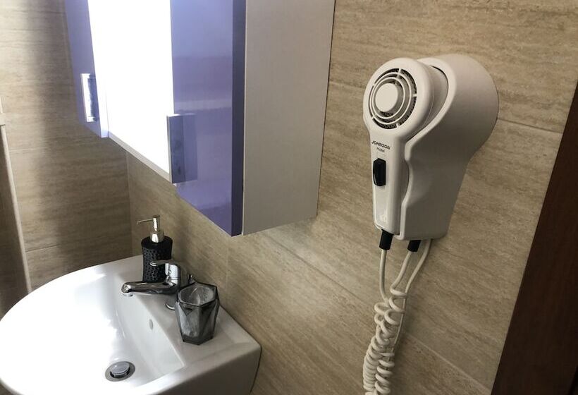 Номер Комфорт, Il Giardino Di Adriana B&b