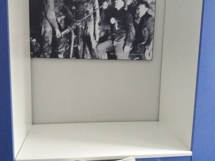 이코노미 트리플 룸, Ostello La Mine