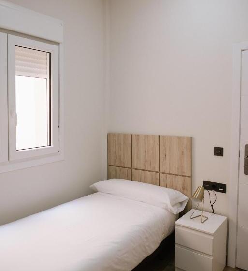 اتاق استاندارد یک نفره, Melilla Centro