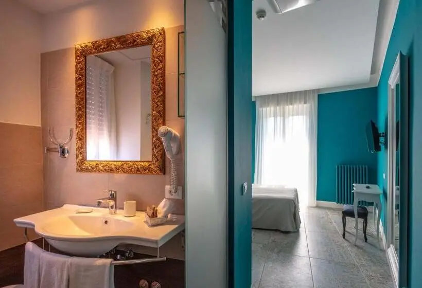 Perhehuone, Art Hotel Ventaglio