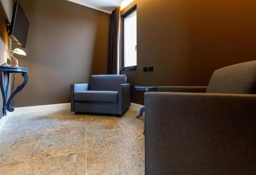 Juniorsviitti Järvinäkymä, Art Hotel Ventaglio