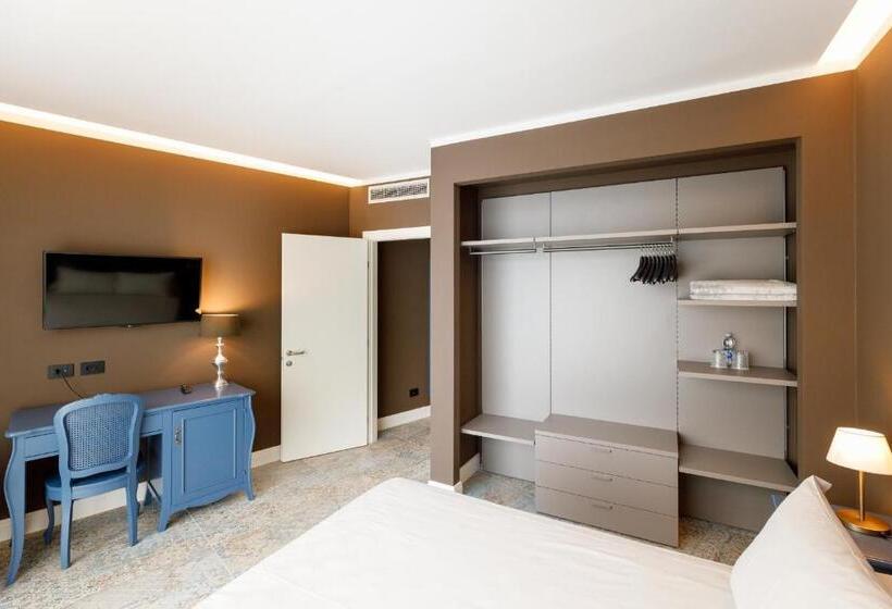 주니어 스위트 호수 전망, Art Hotel Ventaglio