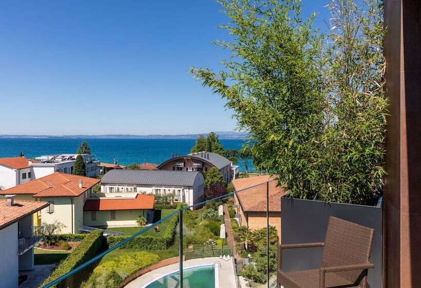 Номер Стандарт Вид на Озеро, Art Hotel Ventaglio