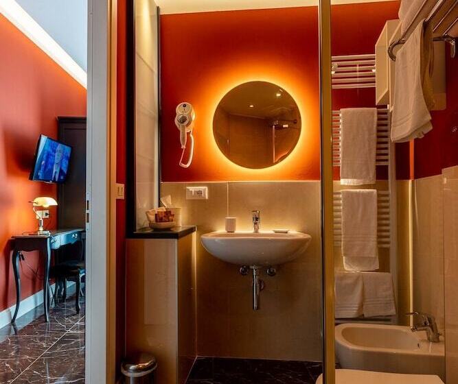 Superior room with lake view, Art Hotel Ventaglio