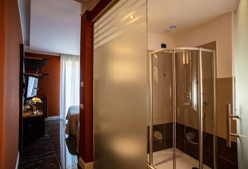 Superior Kolmen Hengen Huone, Art Hotel Ventaglio