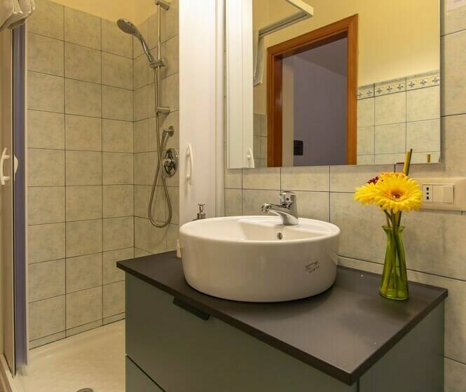 חדר סטנדרט לשלושה, B&b San Cataldo