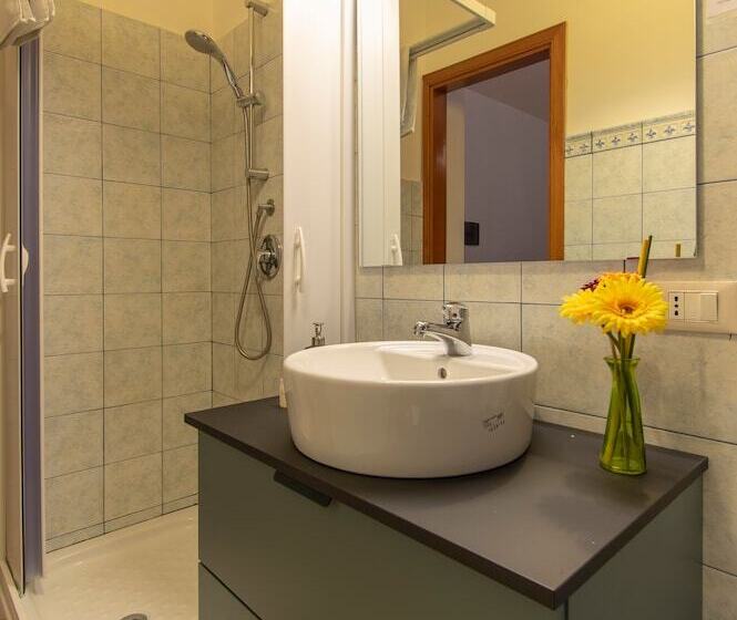 اتاق استاندارد سه نفره, B&b San Cataldo