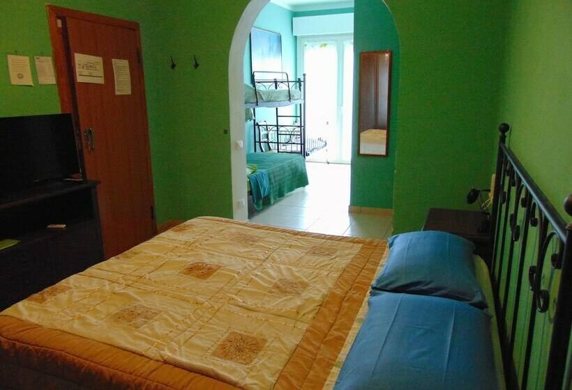 חדר סטנדרט לארבעה, B&b Falcone