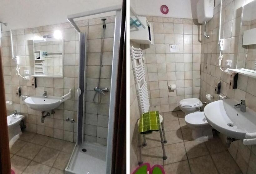 חדר סטנדרט לארבעה, B&b Falcone