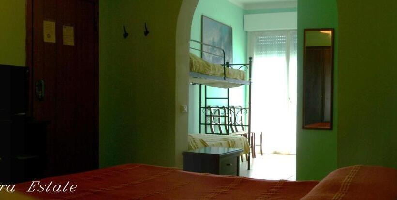 חדר סטנדרט לארבעה, B&b Falcone