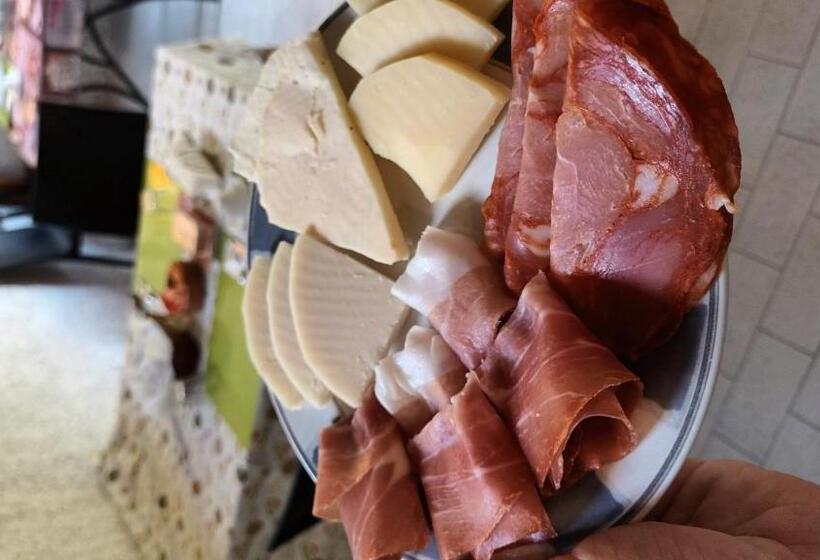 חדר סטנדרט לארבעה, B&b Falcone