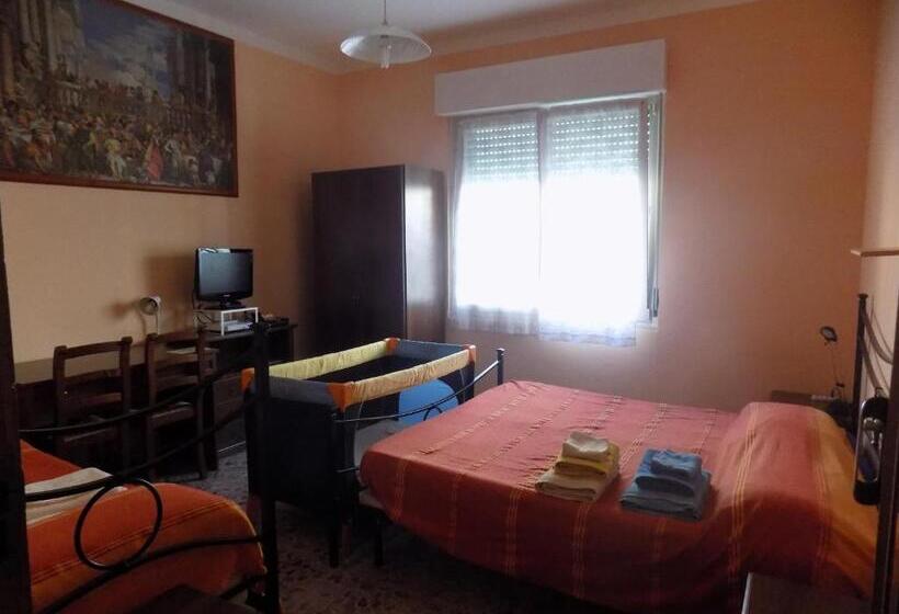 חדר סטנדרט לשלושה, B&b Falcone