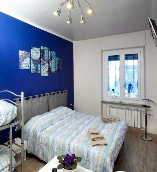 اتاق خانوادگی, B&b Il Rosso E Il Blu