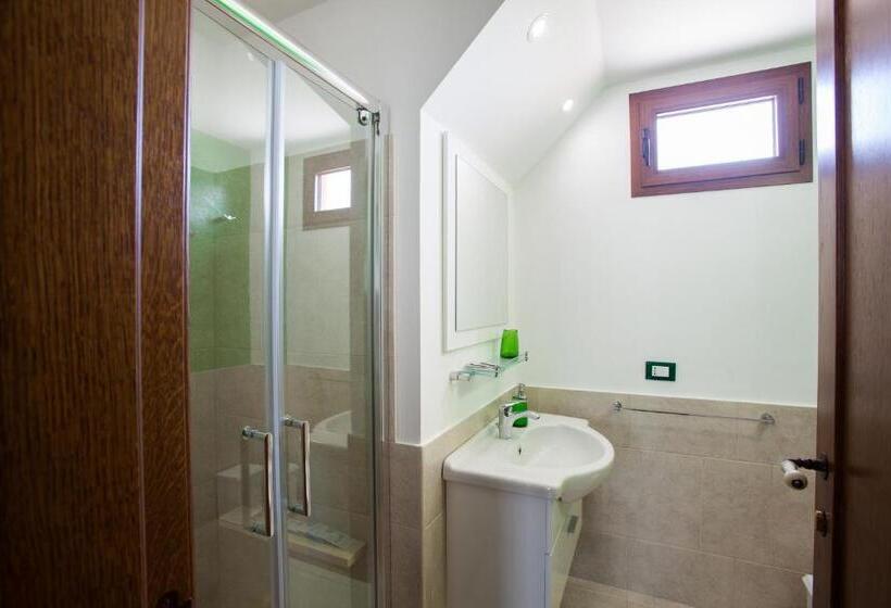 Семейный Номер, B&b Perla Del Sud