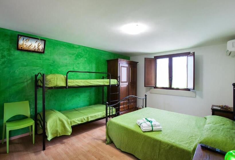 غرفة عائلية, B&b Perla Del Sud