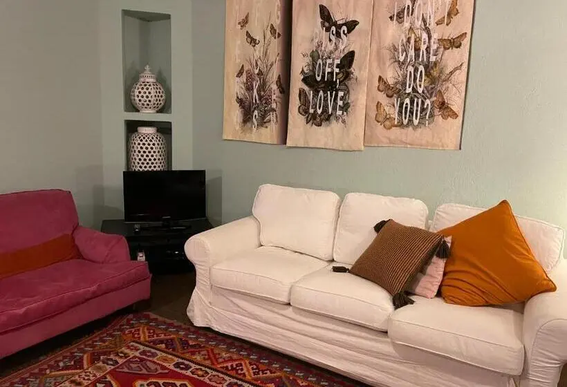 Standard Kolmen Hengen Huone Puutarhanäkymä, B&b Puntodivista
