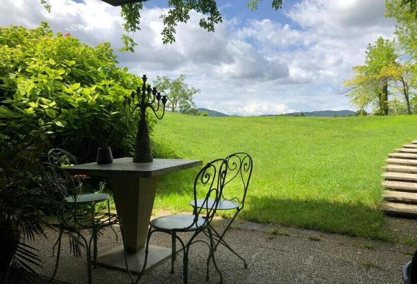 חדר סטנדרט לשלושה עם נוף לגינה, B&b Puntodivista