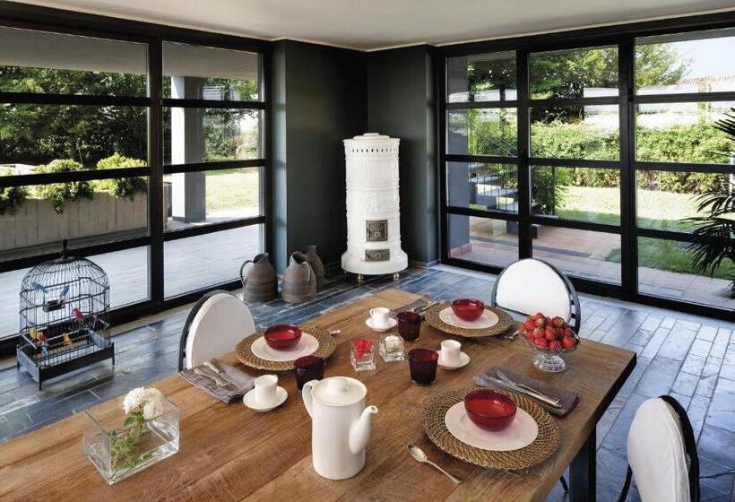 חדר סטנדרט לשלושה עם נוף לגינה, B&b Puntodivista