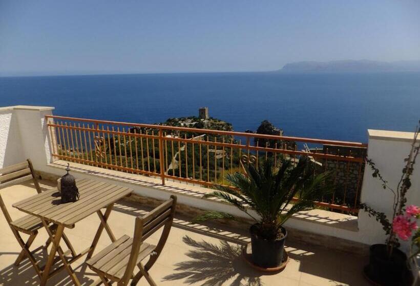 اتاق خانوادگی, B&b Talìa