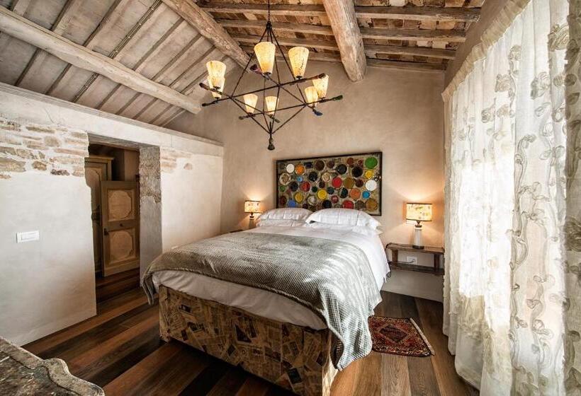 Deluxe Szoba, Drogheria E Locanda Franci