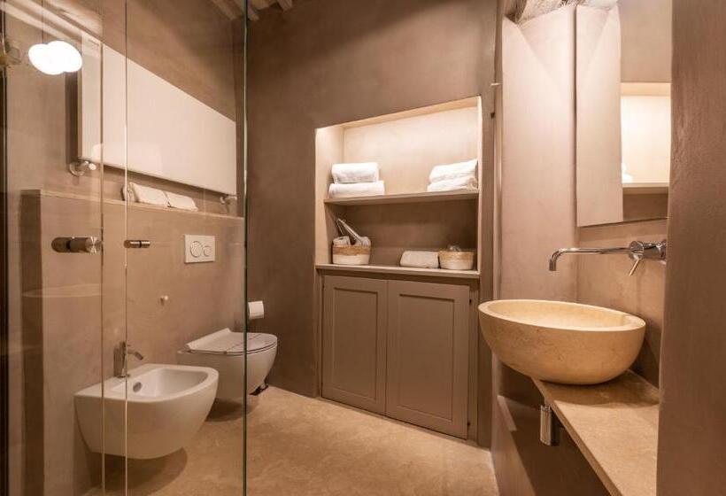 Superior Szoba, Drogheria E Locanda Franci