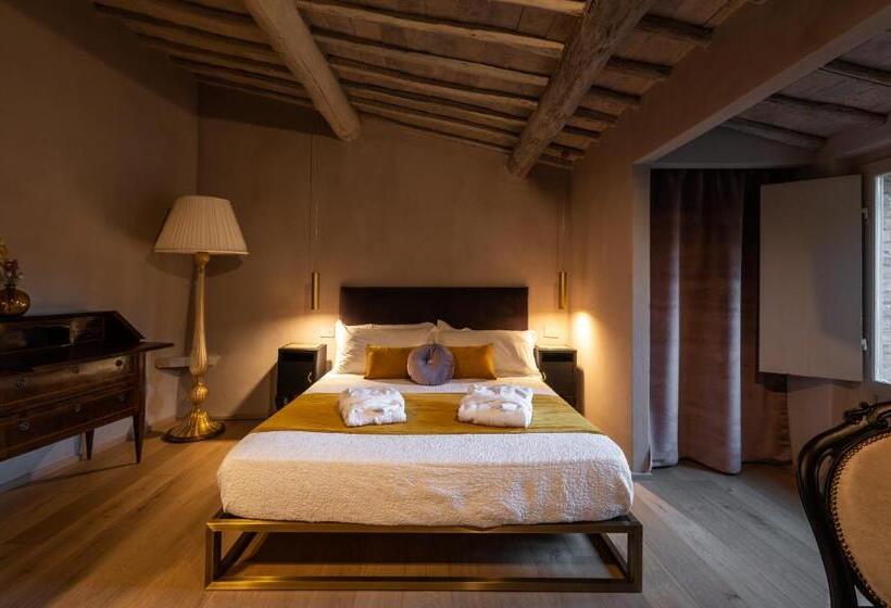 Superior Szoba, Drogheria E Locanda Franci