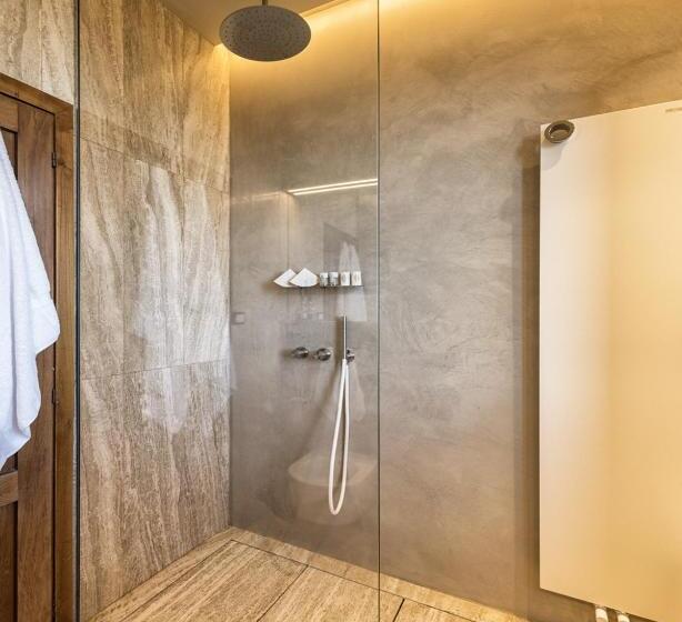 Egyszobás Villa, Drogheria E Locanda Franci