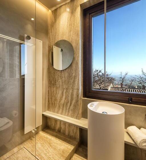 Egyszobás Villa, Drogheria E Locanda Franci