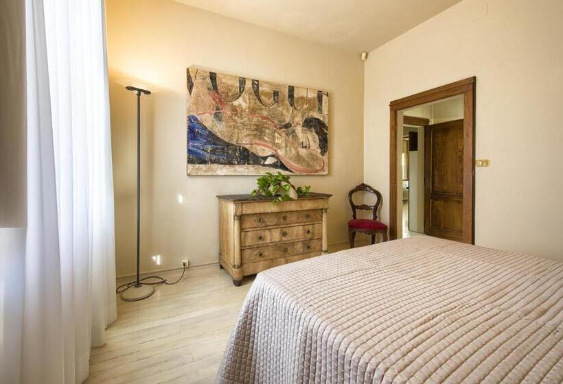 Egyszobás Villa, Drogheria E Locanda Franci