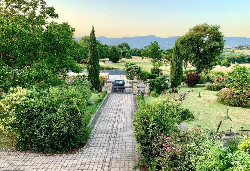 ガーデンビュースイート, La Corte Di Ronzano