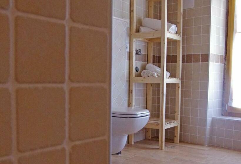 Pokój Standard, Le Castagne Matte