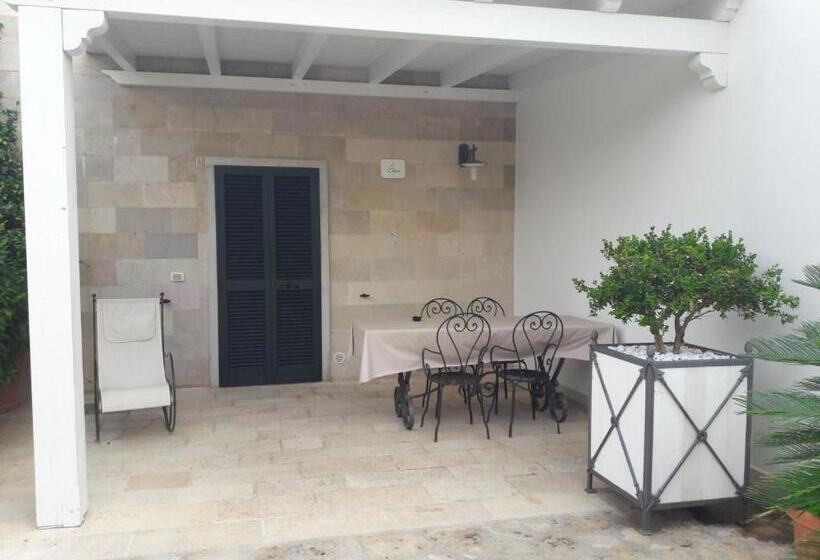 اتاق لوکس, Villa Caramia