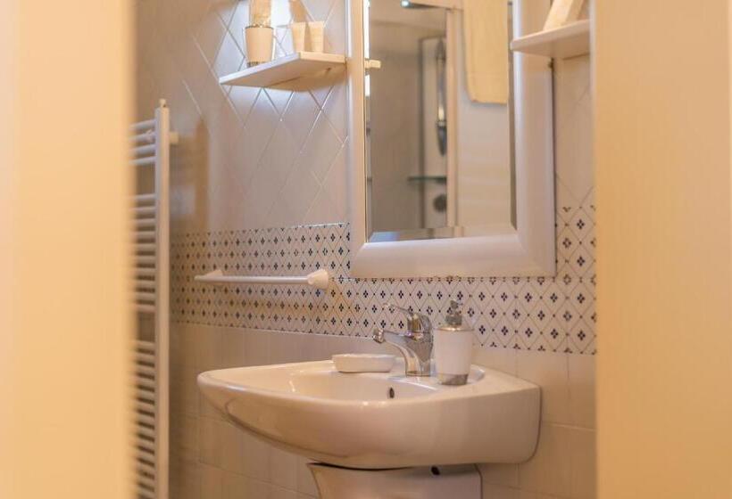 اتاق استاندارد, Villa Caramia