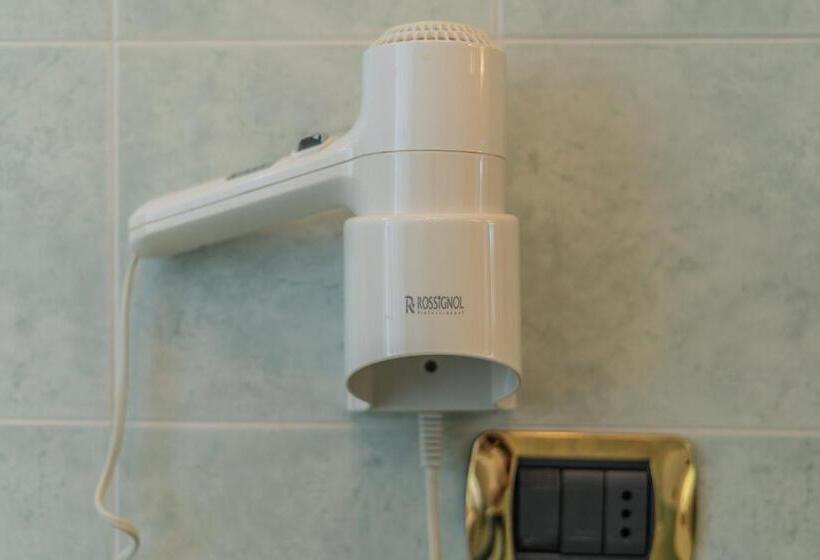 标准间, Villa Caramia