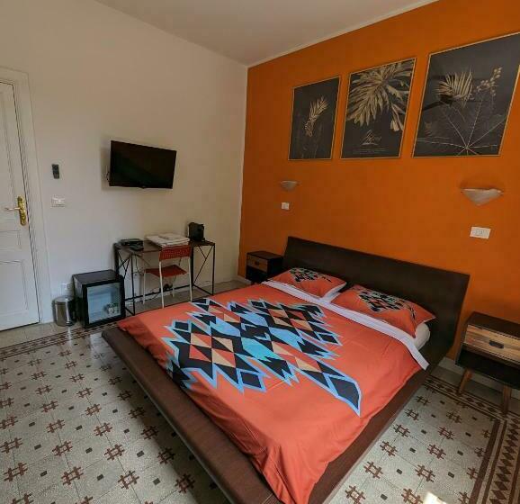 バス共有のスタンダードルーム, Villa Corsini