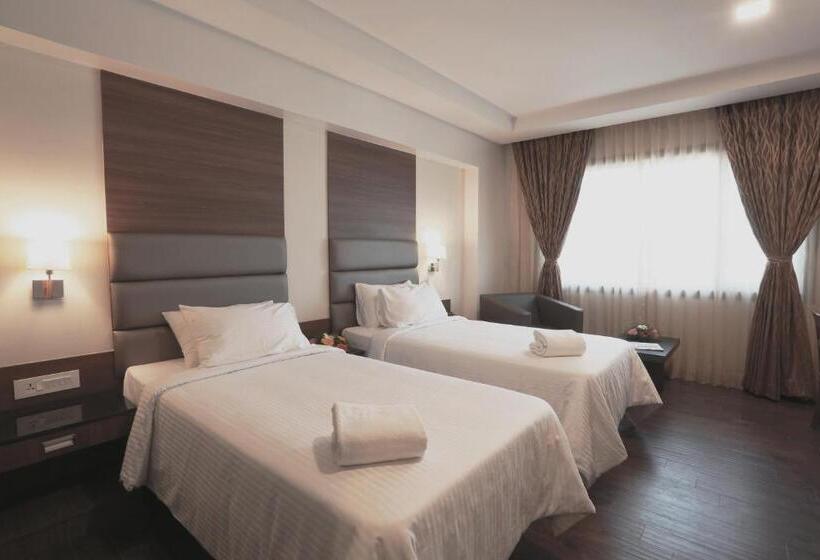 Chambre Executive, Fressotel Seetharam