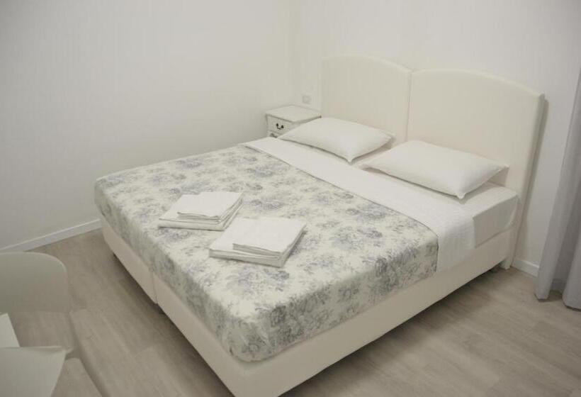 اتاق استاندارد, Albergo Del Pozzo