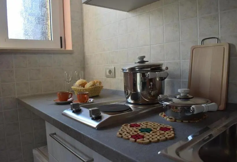 庭の見える1ベッドルームアパートメント, Albergo Trattoria Fioravante
