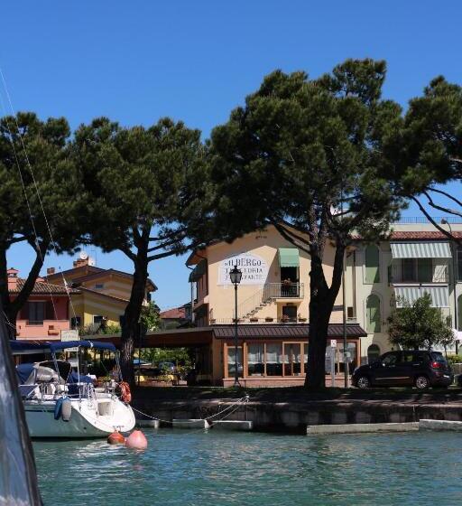 Апартаменты 1 Спальня Вид на Сад, Albergo Trattoria Fioravante