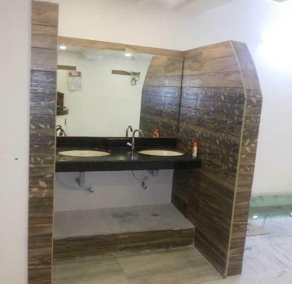 シングルデラックスルーム, Nambi