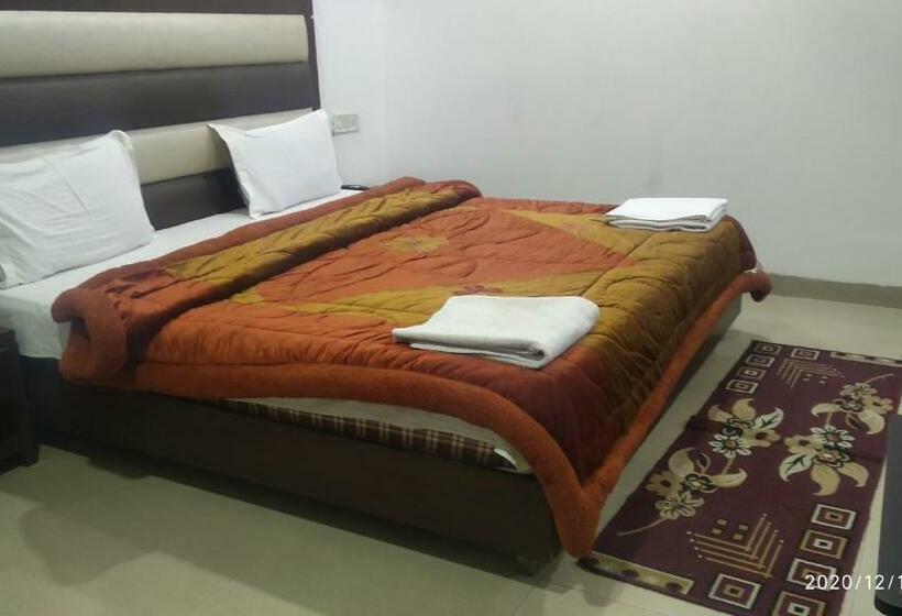 Quarto Deluxe, Popular