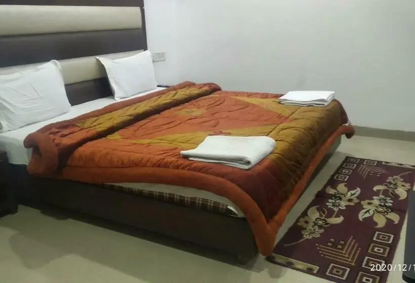 Deluxe Kamer, Popular