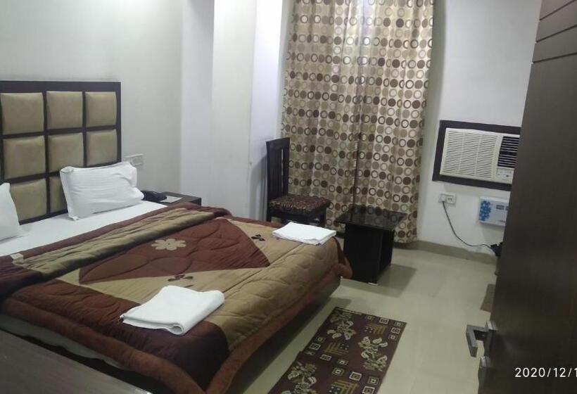 Quarto Deluxe, Popular