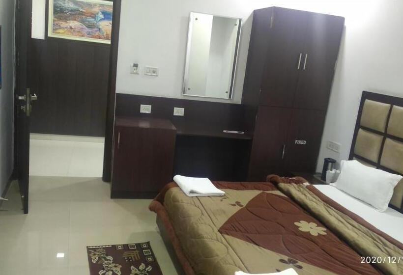 Quarto Deluxe, Popular