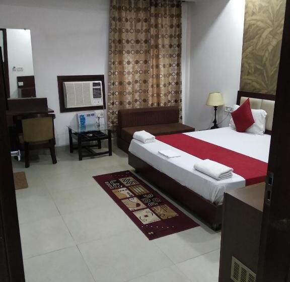 Quarto Triplo Deluxe, Popular