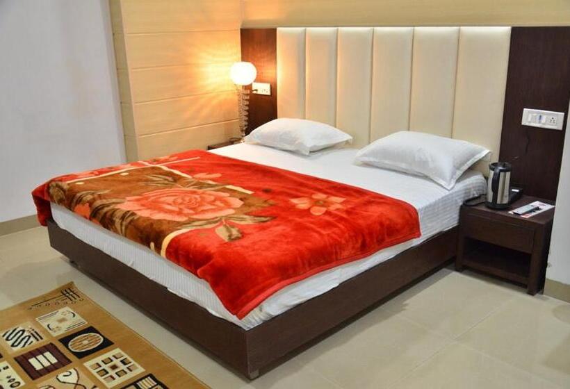 Quarto Familiar, Popular