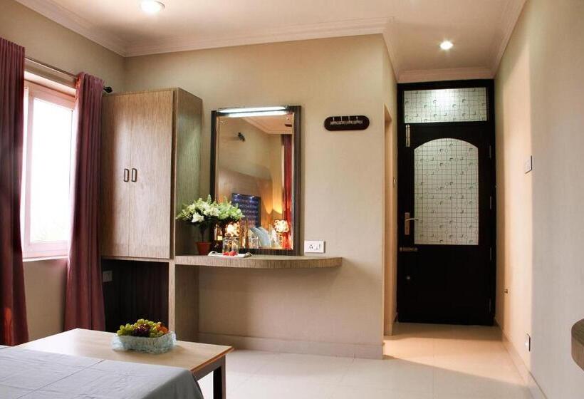 带大床的套房, Skyark